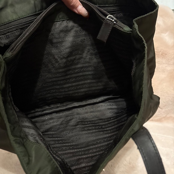 Vintage prada nylon shoulder bag - Picture 6 of 16